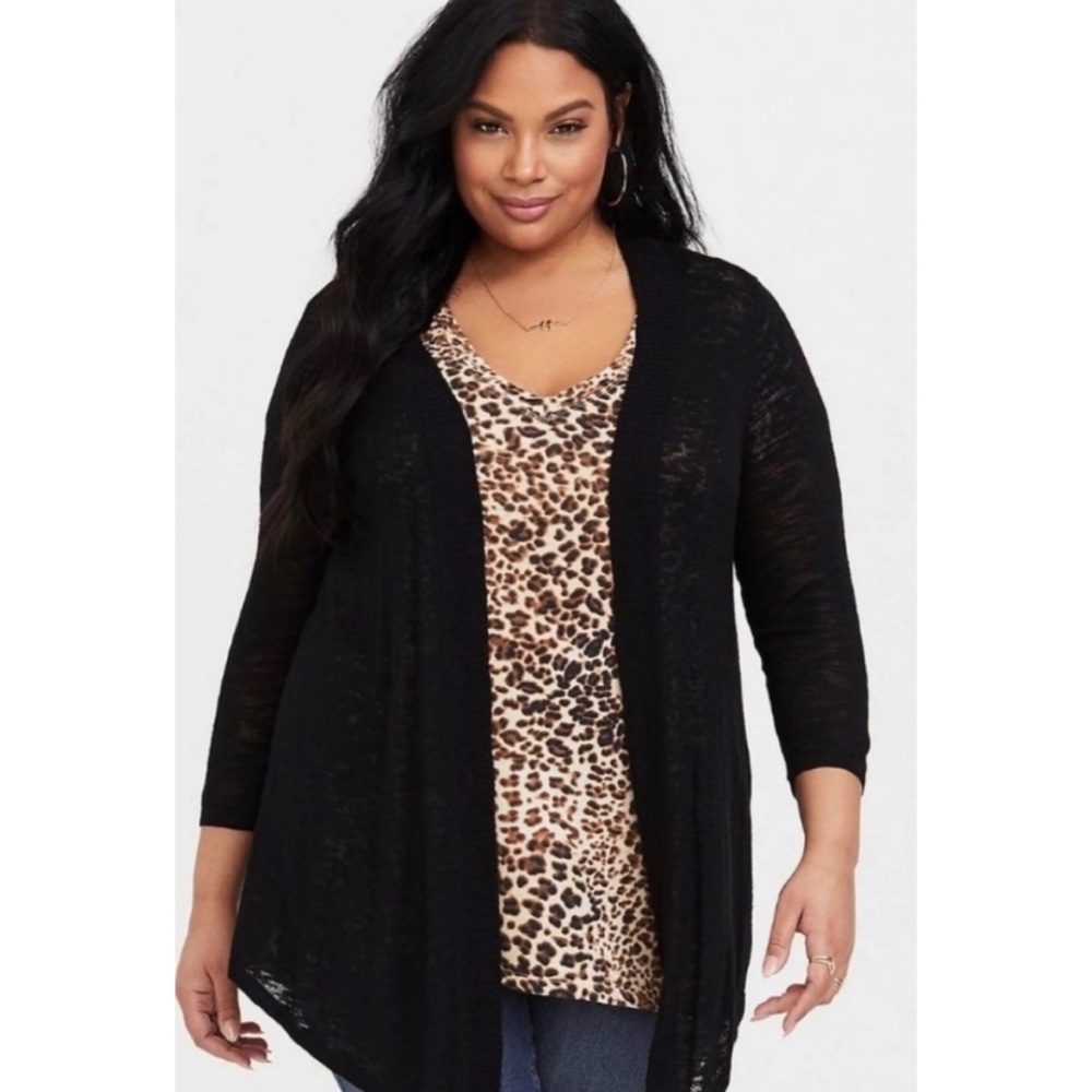 Torrid Size 2 (Plus) Black Drape Slub Cardigan